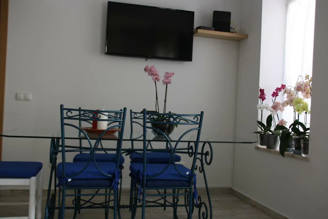 빌라레알데산토안토니오 House Of Orchids With Patio 아파트 포르투갈